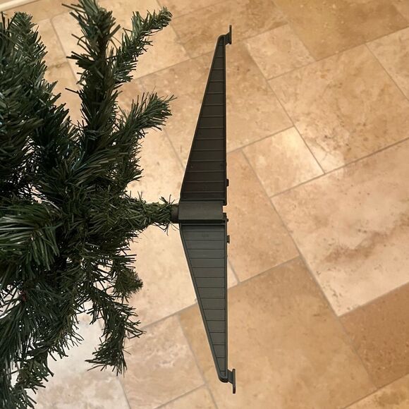 🎄 3’ Tacoma Pine Christmas Tree 🎄 - Picture 11 of 16